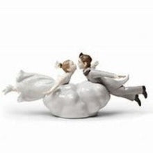 Load image into Gallery viewer, Wedding in the air Couple Figurine
