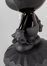 Load image into Gallery viewer, Mickey Total Black Sculpture
