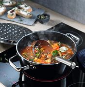 Load image into Gallery viewer, Fusiontec Aromatic Black High Casserole with Lid 22 Cm
